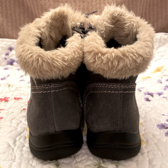 NWOT Earth Origins Crowley Gray Leather Suede Boots Fur Trim Women’s Size 7 Wide - Picture 9 of 13
